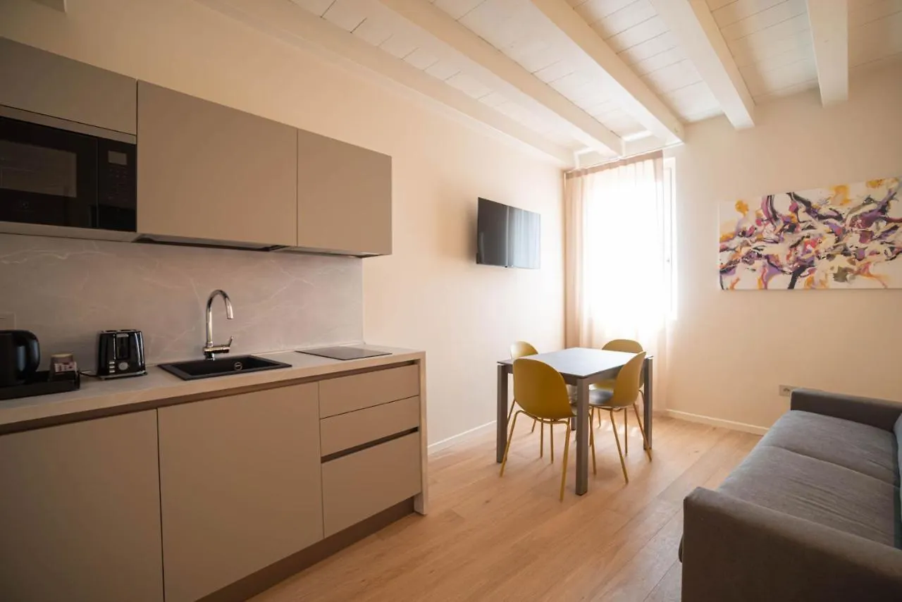 Calcirelli Suites Verona Aparthotel